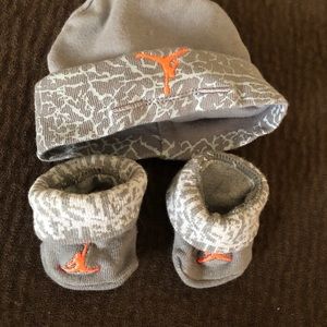 Hat and booties set